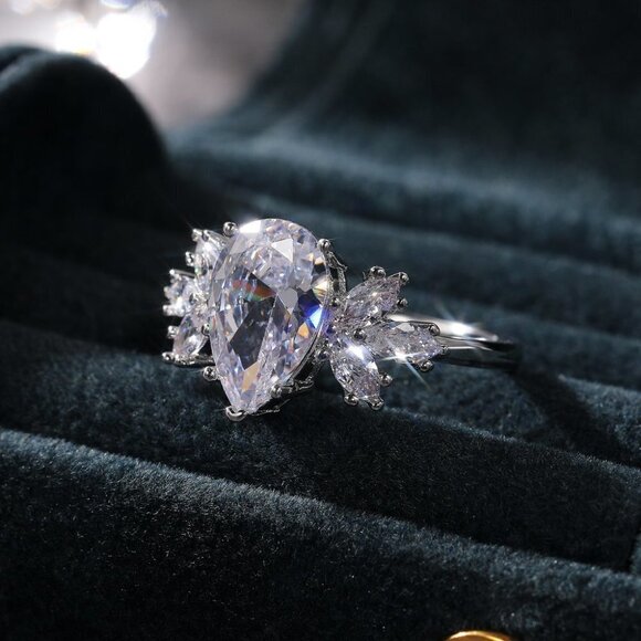 💍Beautiful Water Drop With Leaf Crystal Pure CZ Silver Pear Wedding Ring, K800